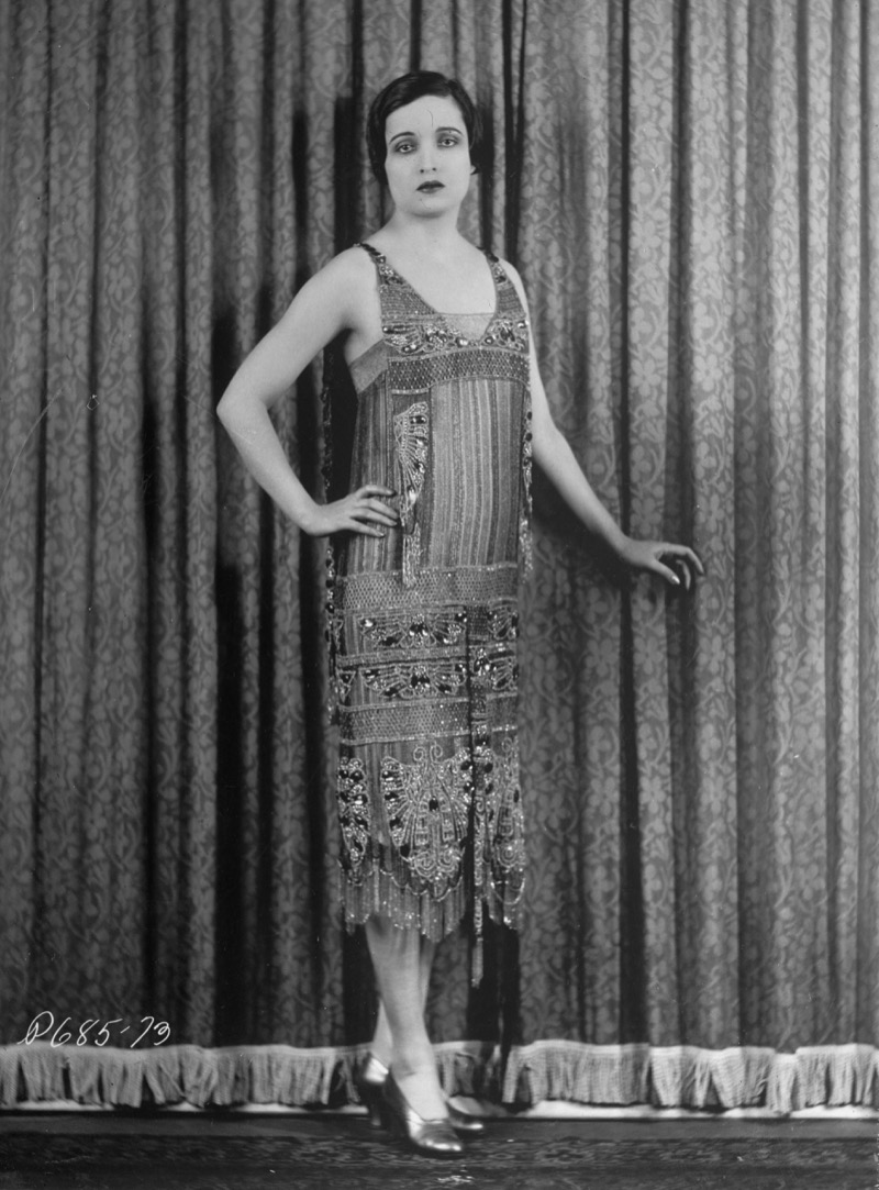 Illustrative example of 1920s flapper dresses