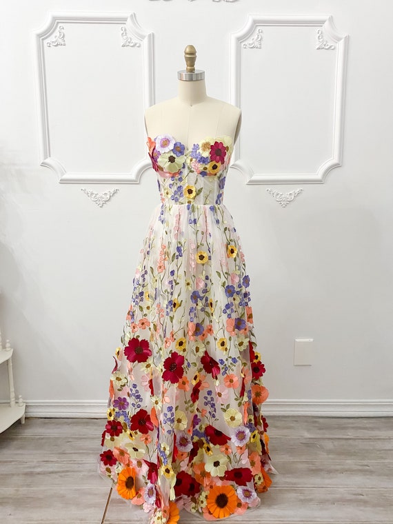 Illustrative example of 3d flower dress