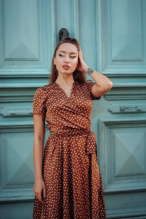 Illustrative example of brown polka dot dress