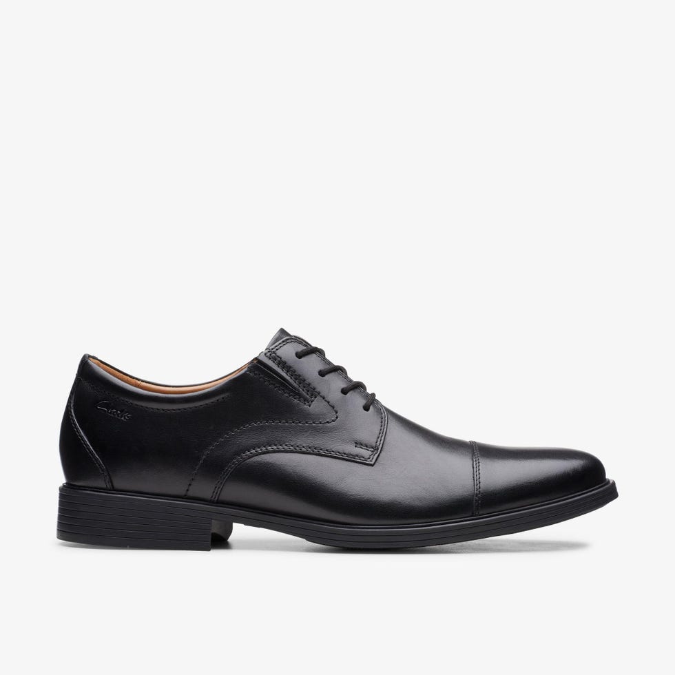 Illustrative example of dress shoes for plantar fasciitis for men