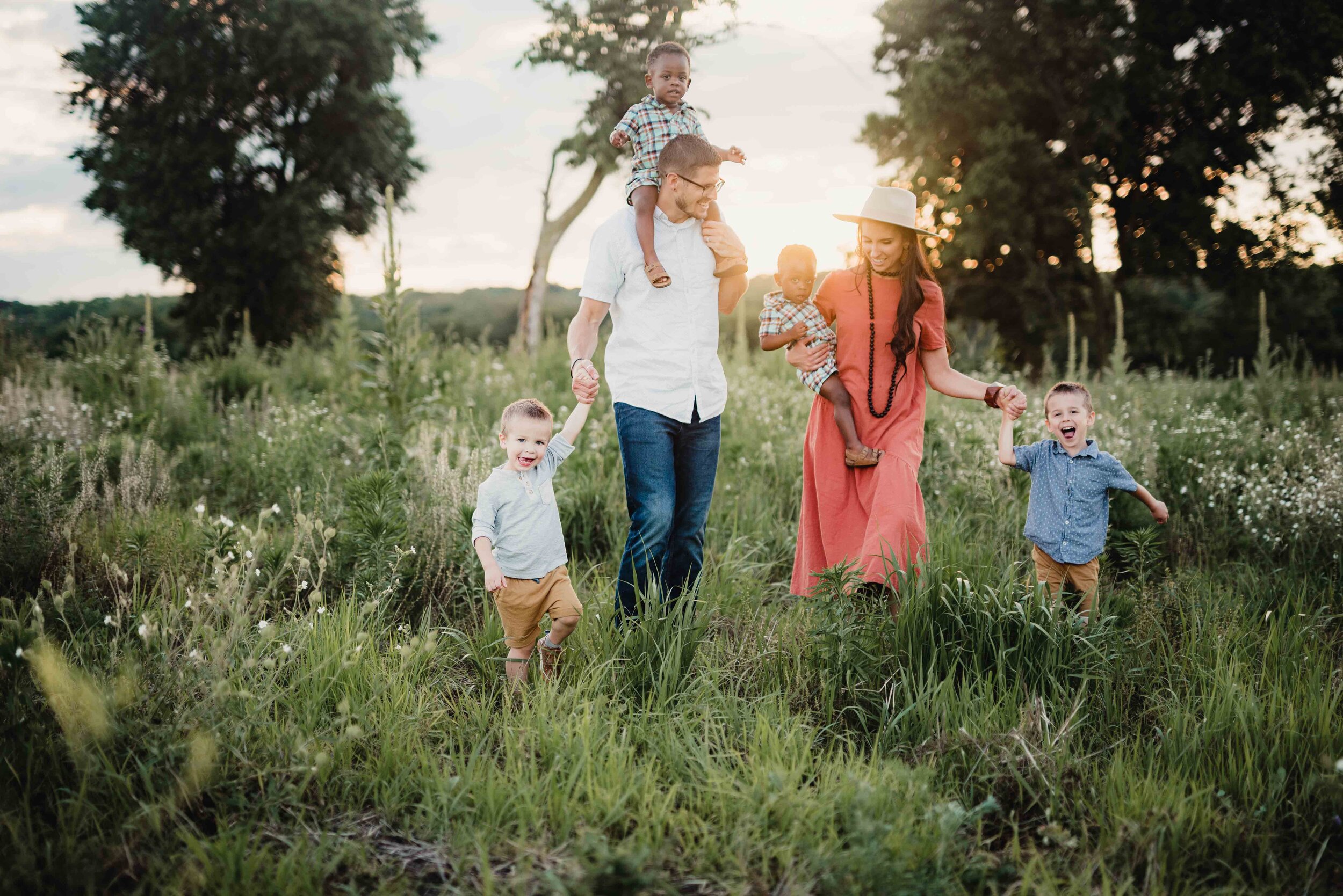 Illustrative example of dresses for family photos