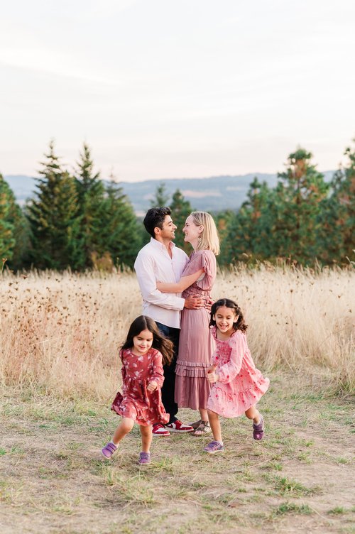 Illustrative example of dresses for family photos