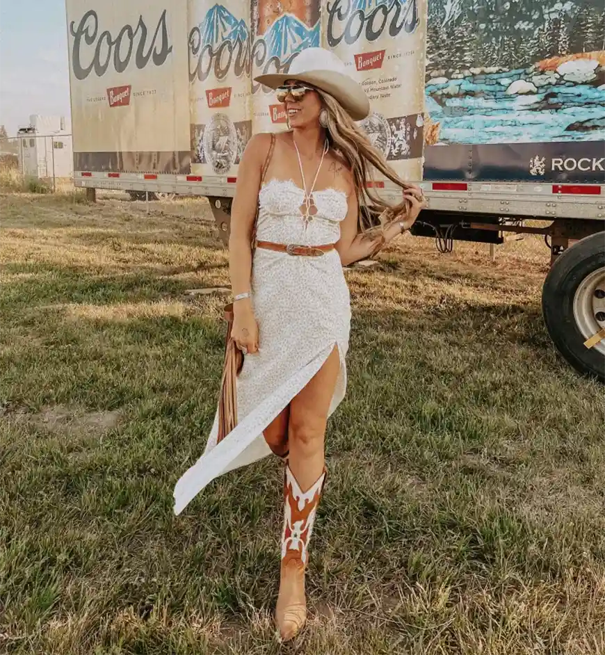 Illustrative example of dresses to wear with cowgirl boots