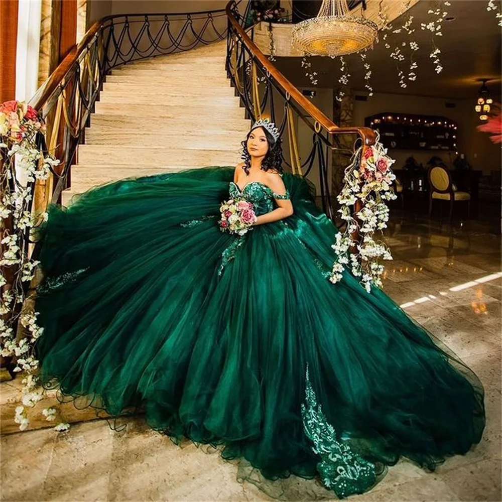 Illustrative example of emerald green quince dress