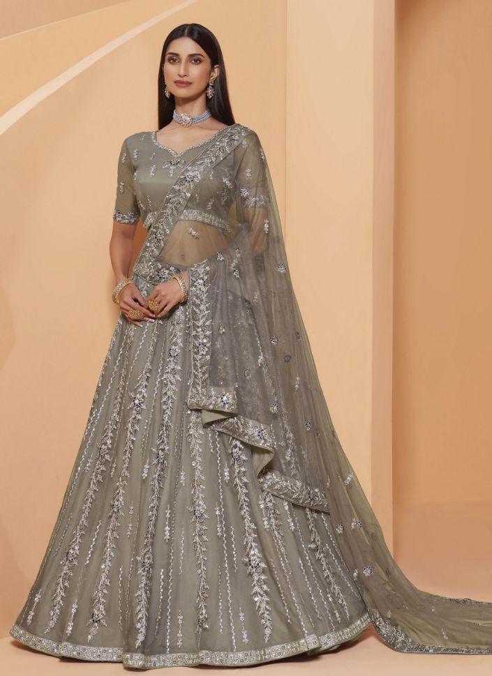 Illustrative example of engagement dress for ladies