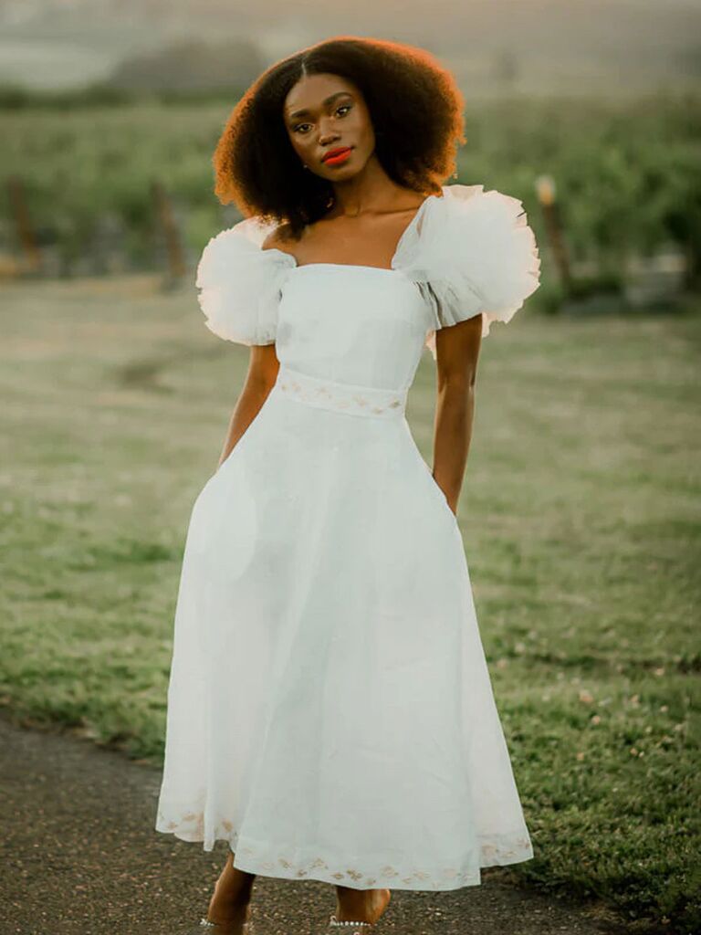 Illustrative example of puff sleeve wedding dress