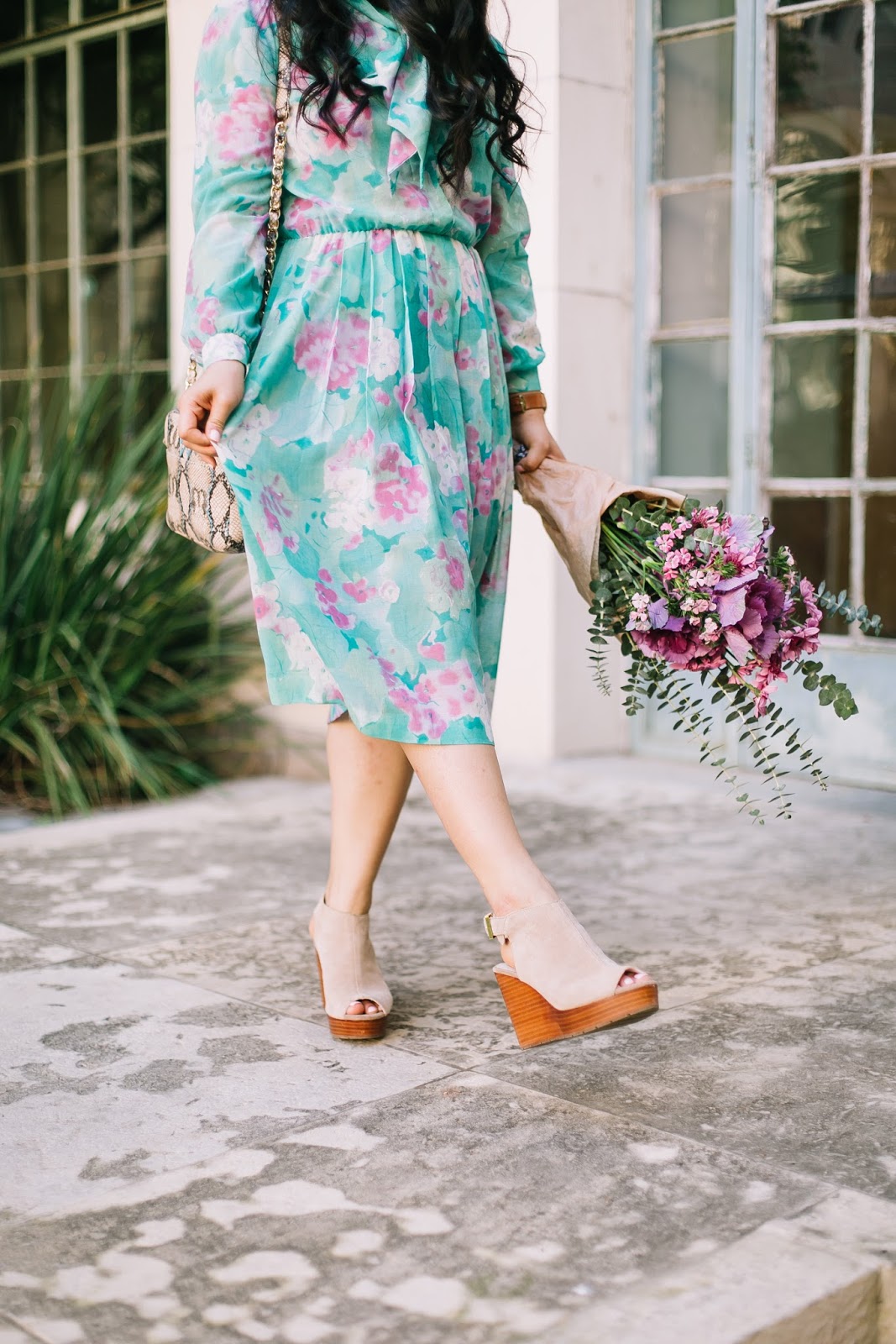 Illustrative example of vintage floral dress