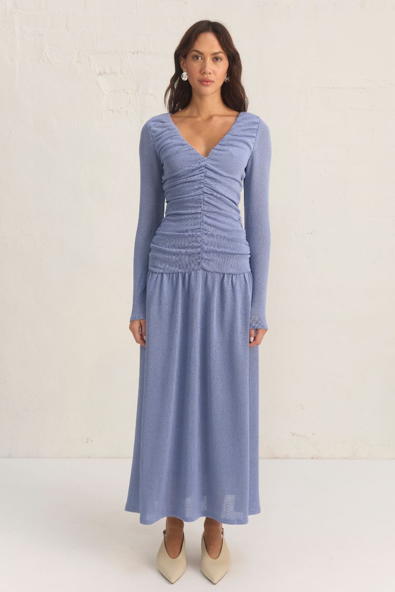 Illustrative example of renn dress from Google Search